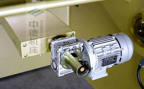 ZDS-1032后檔料減速電機(jī)，質(zhì)量好，模擬運(yùn)算定位速度快.jpg